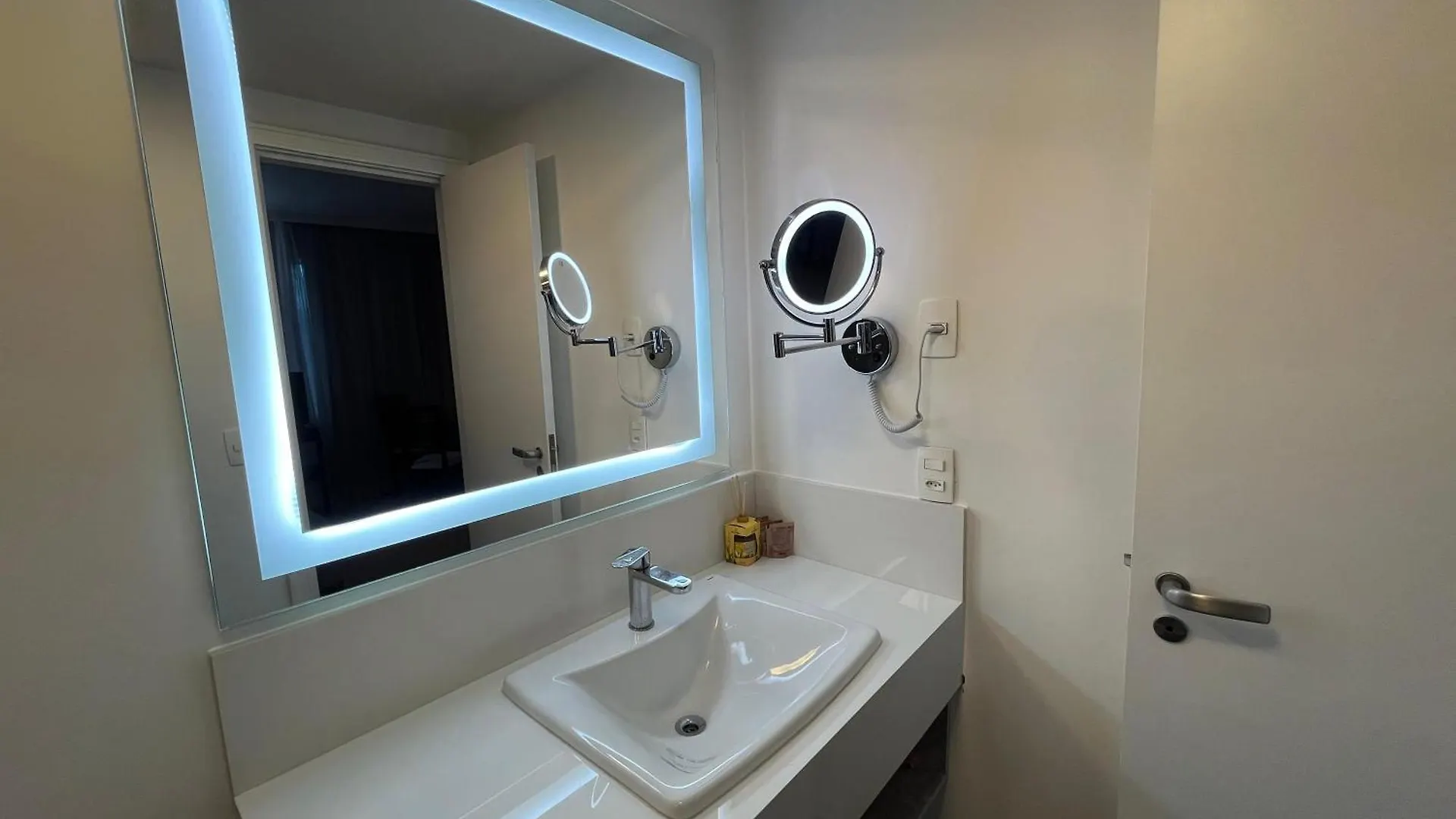Flatscape 102 - Suite Aconchegante - Berrini San Paolo Aparthotel